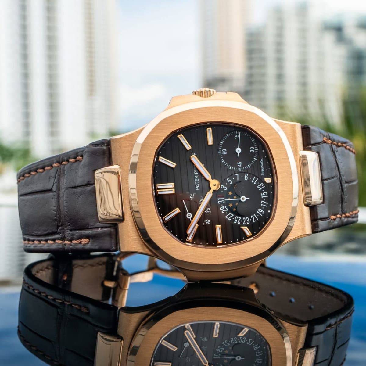 Patek Philippe 2021 PP 5712r Stamped Nautilus 40mm